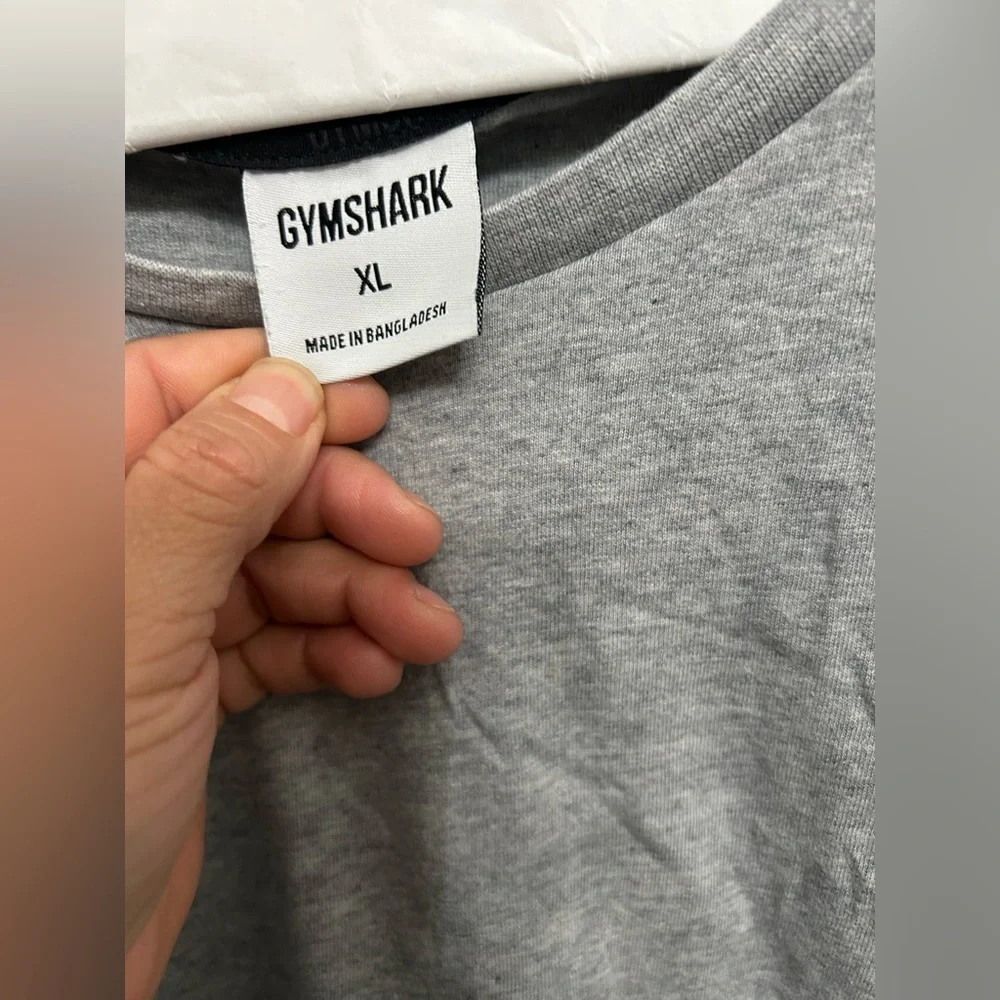 Gymshark Heather Gray Short Sleeve Tee Men’s size XLARGE - Picture 3 of 5